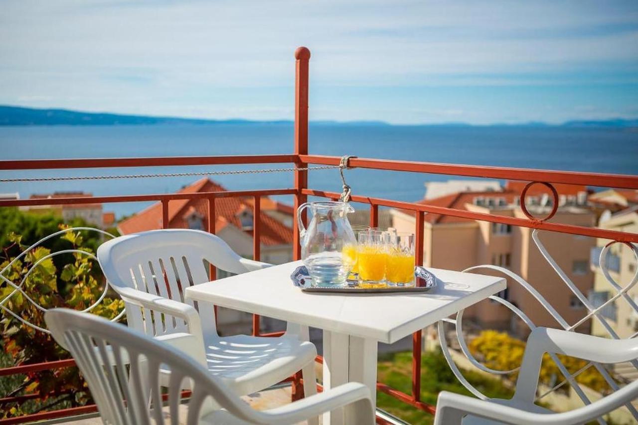 Apartments Roza Omis Luaran gambar
