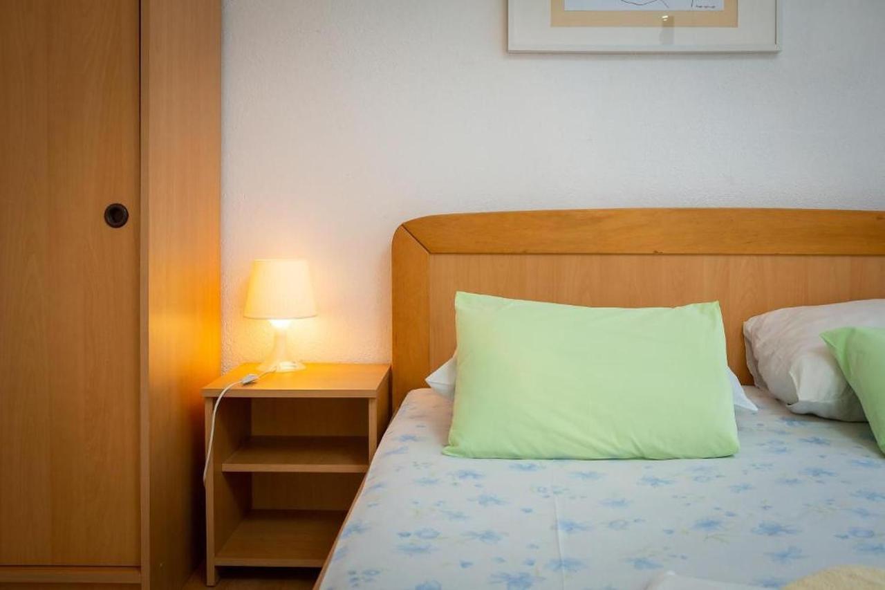 Apartments Roza Omis Luaran gambar
