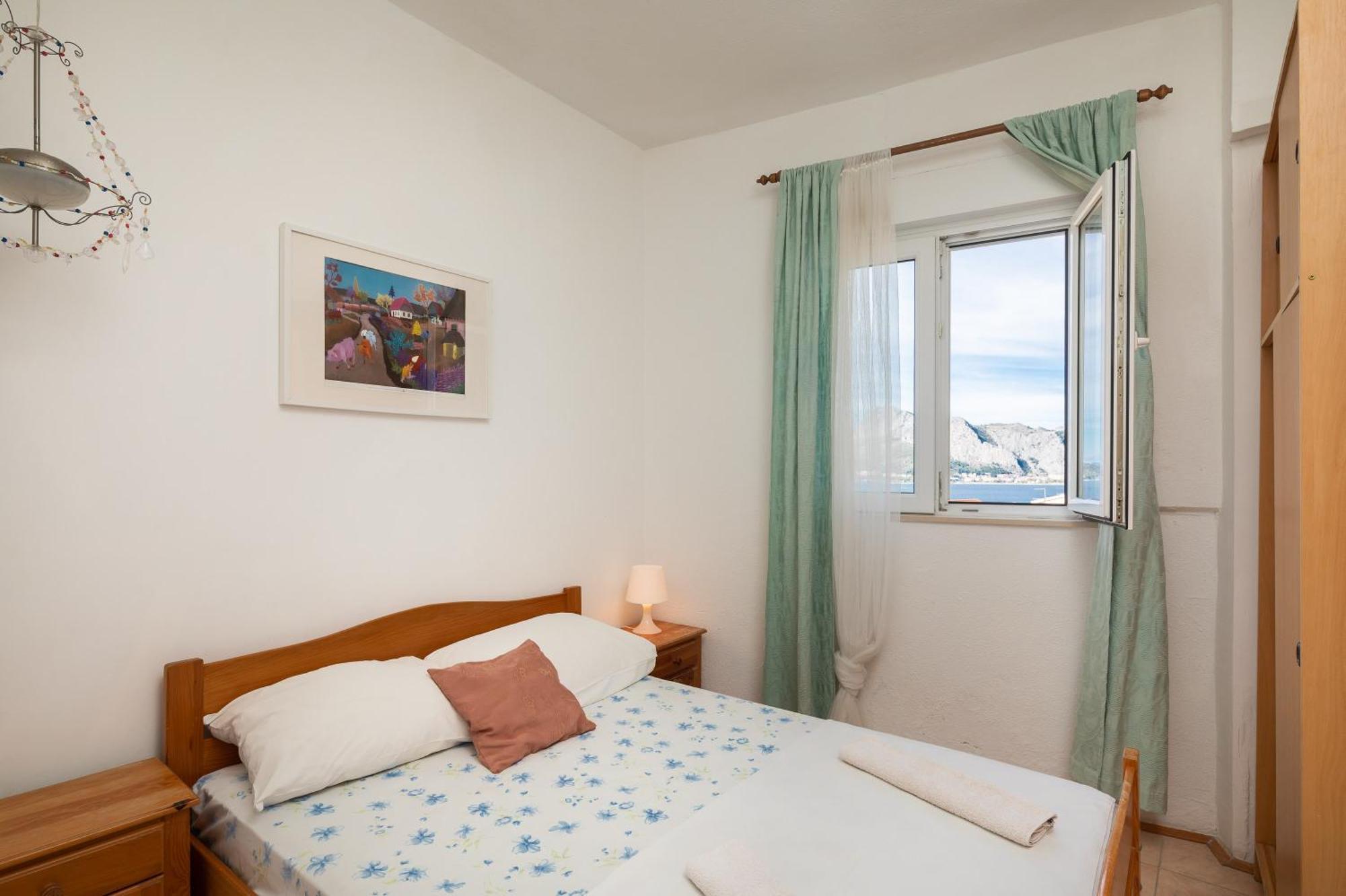 Apartments Roza Omis Luaran gambar