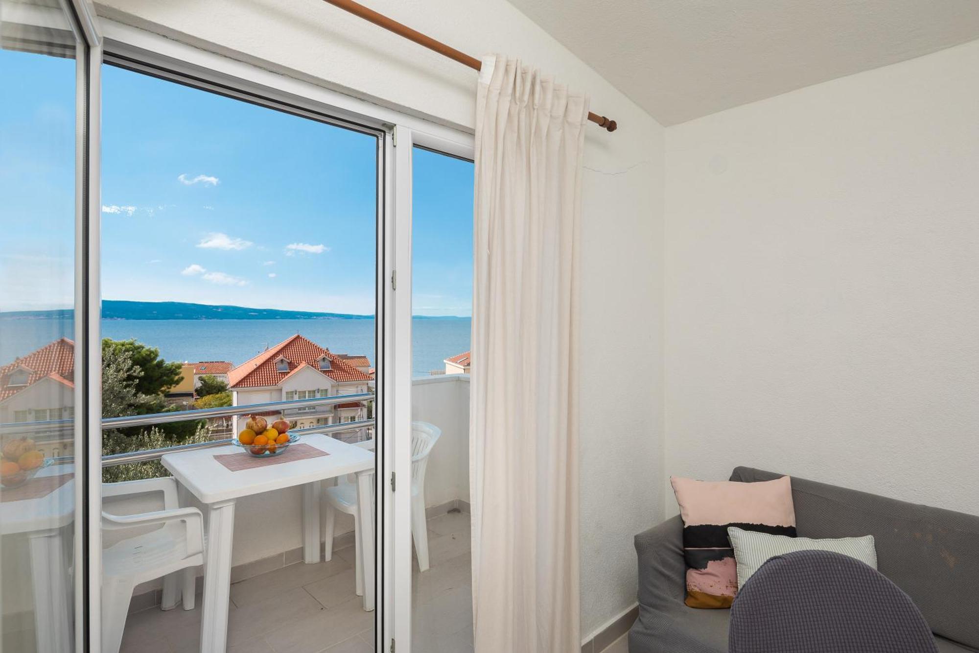 Apartments Roza Omis Luaran gambar