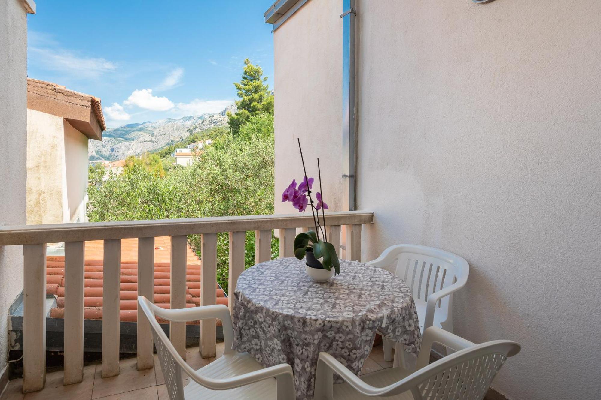 Apartments Roza Omis Luaran gambar